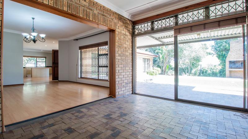 4 Bedroom Property for Sale in Kenridge Western Cape